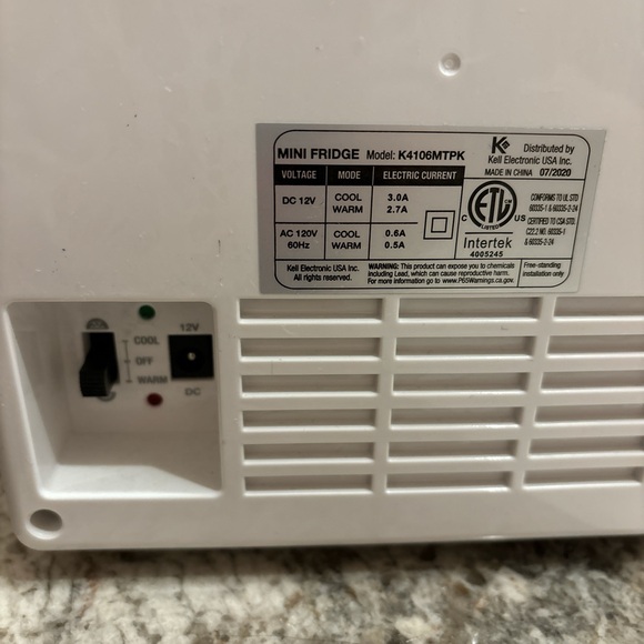 mini skincare fridge - Picture 5 of 6